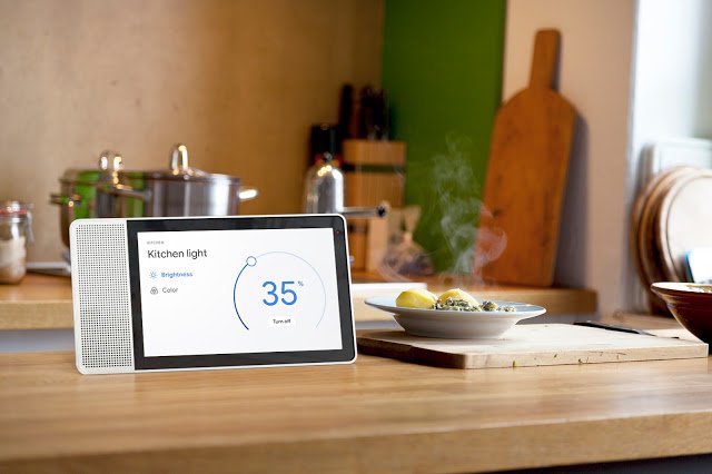 Lenovo Smart Display with Google Assistant